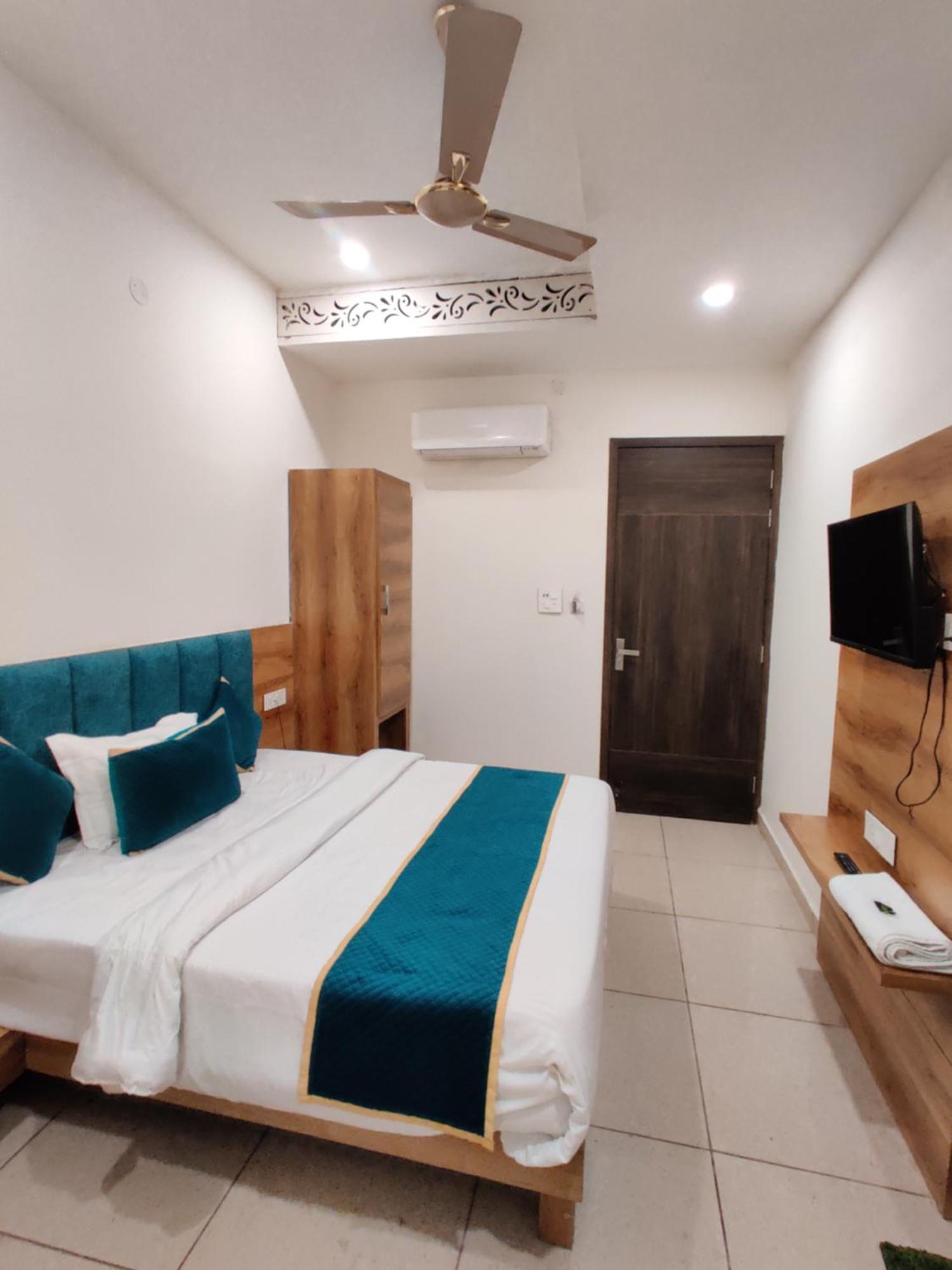 Hotel D S Inn 阿姆利则 外观 照片